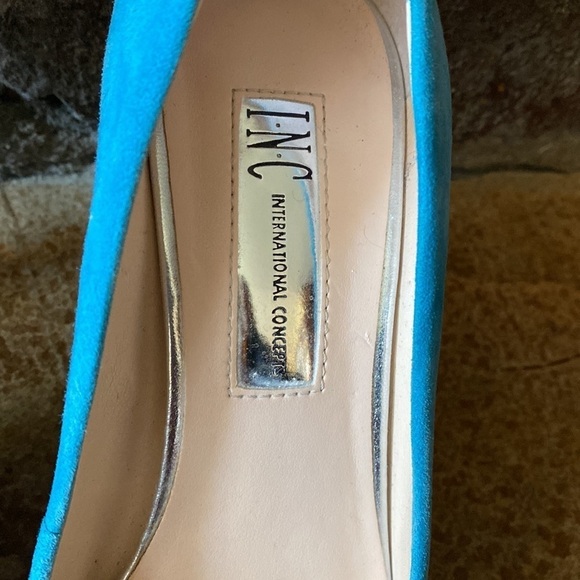 INC‎ International Concepts aqua blue suede leather pointy toe heels - Picture 3 of 9